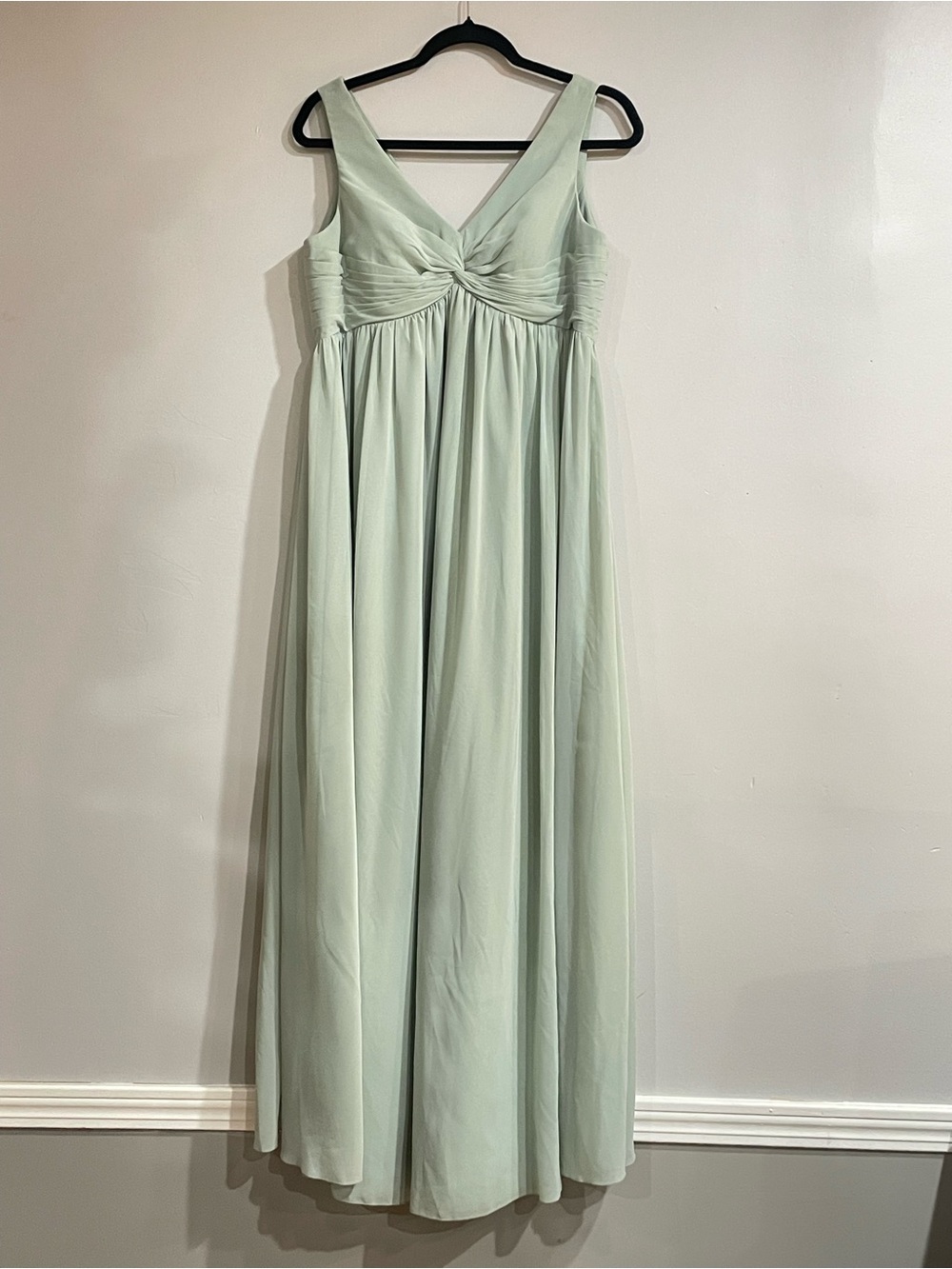 Azazie Mint Green Sage Chiffon Maxi Dress Size 10 V Neck Empire Waist Formal Bri